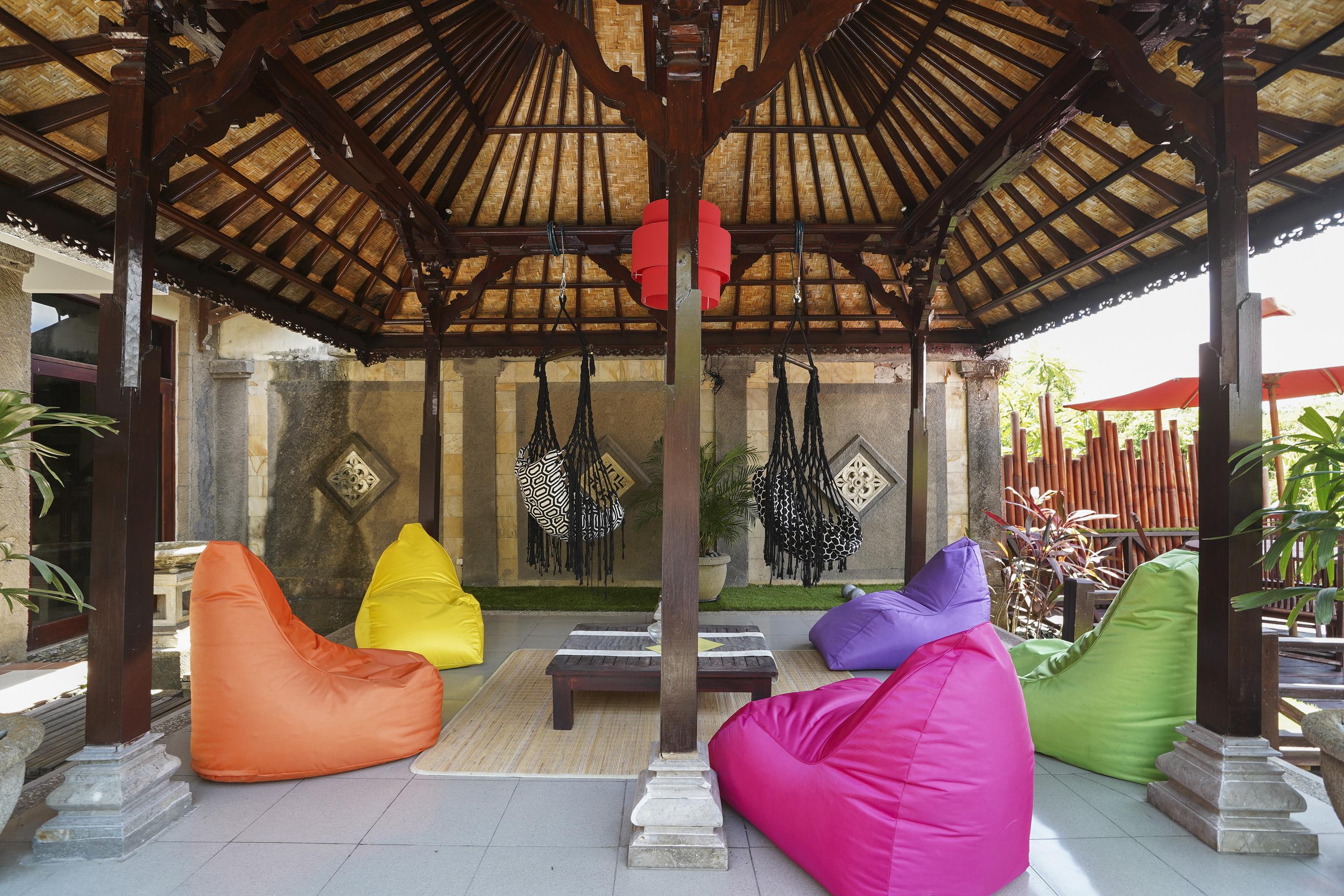 Oyo 2321 Griya Shanti Homestay Ketewel Exterior photo